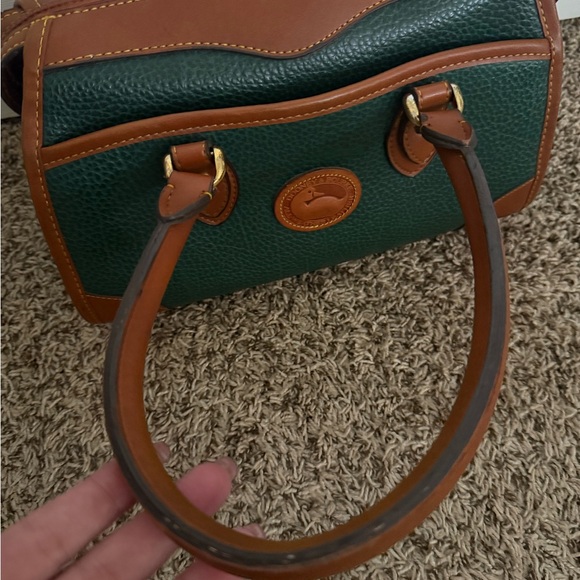 Dooney & Bourke handbag leather hard case - Picture 6 of 6